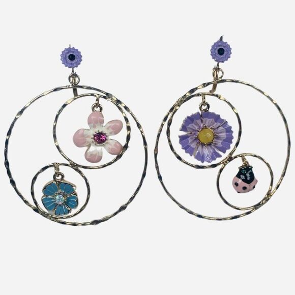 Betsey Johnson Spring Ahead Flower Ladybug Crystal Mismatch Hoop Earrings - Picture 2 of 10